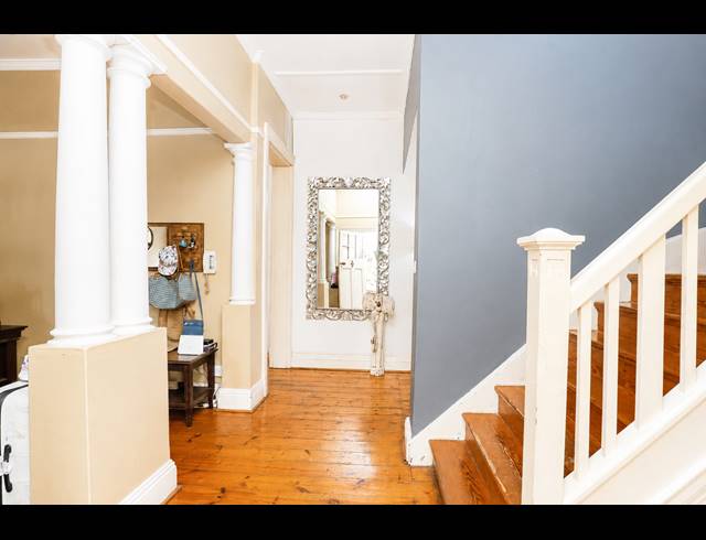 4 BEDROOM FREEHOLD FOR SALE IN ESSENWOOD